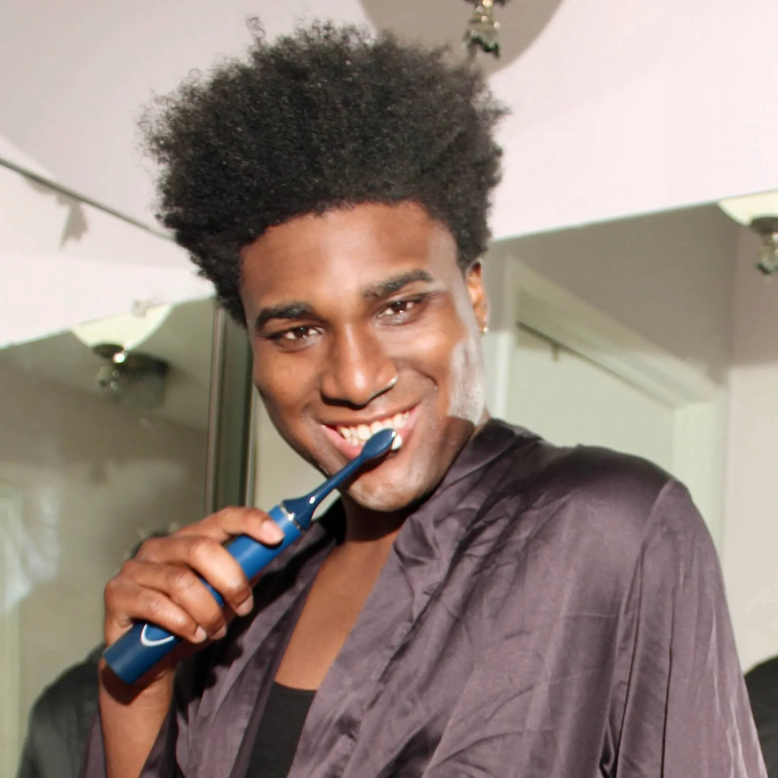 SNOW® LED Whitening Electric Toothbrush - Sonic Technology (Gen 2) - Image 6
