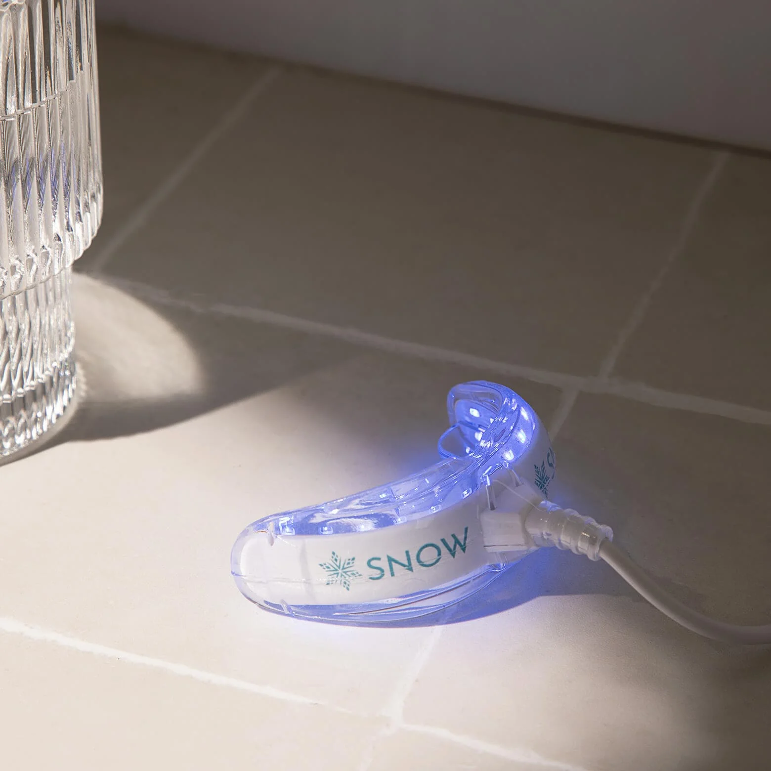 SNOW® LED Teeth Whitening Mouthpiece - Image 4